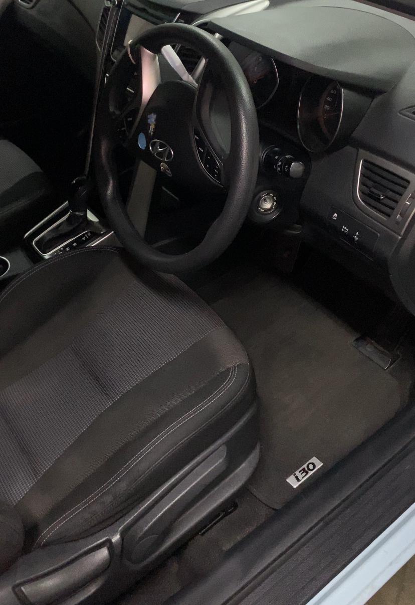 Mobile car detailing in Ryde NSW – deep-cleaned car interior